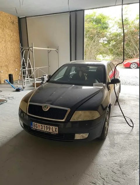 Vozilo u auto servisu u Barajevu